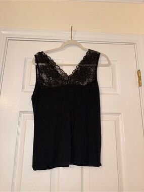 Jaki London Lace Trim Sleeveless Tank Top - Black